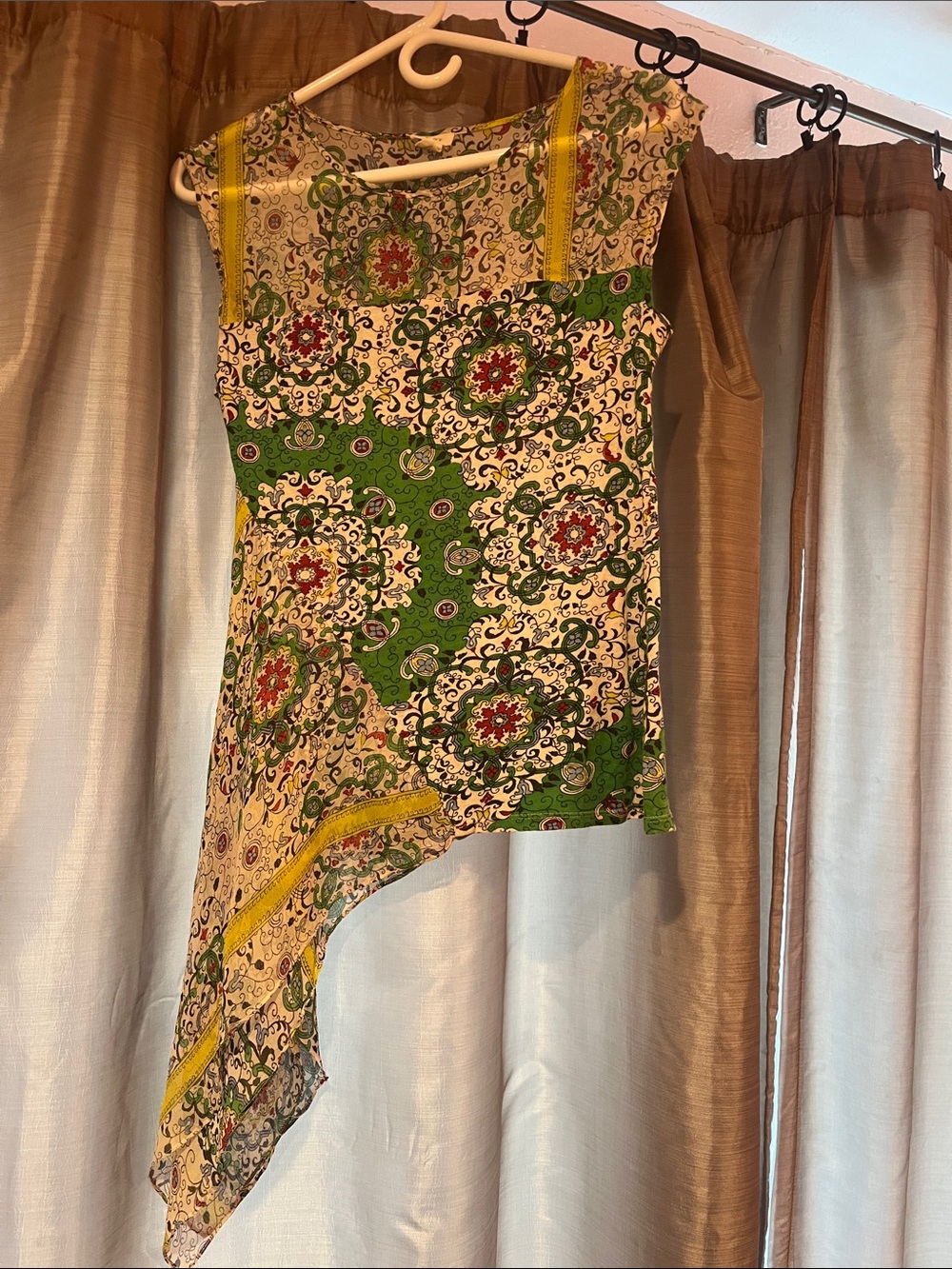 Asymmetrical Green Printed Women's Top
(REMOVING SOON)